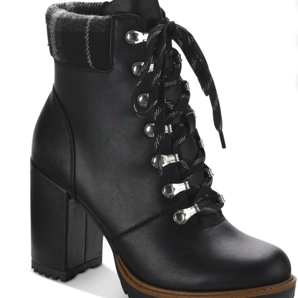 BRAND NEW SUN + STONE black lace up boots NWT 8